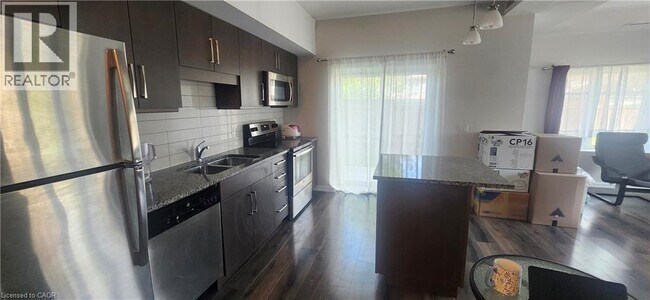 Building Photo - 778 Laurelwood Dr
