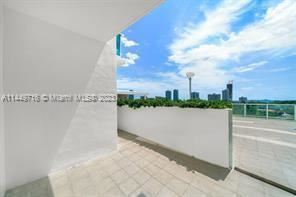 Building Photo - 2 br, 2 bath Condo - 2525 SW 3rd Ave Apt 609