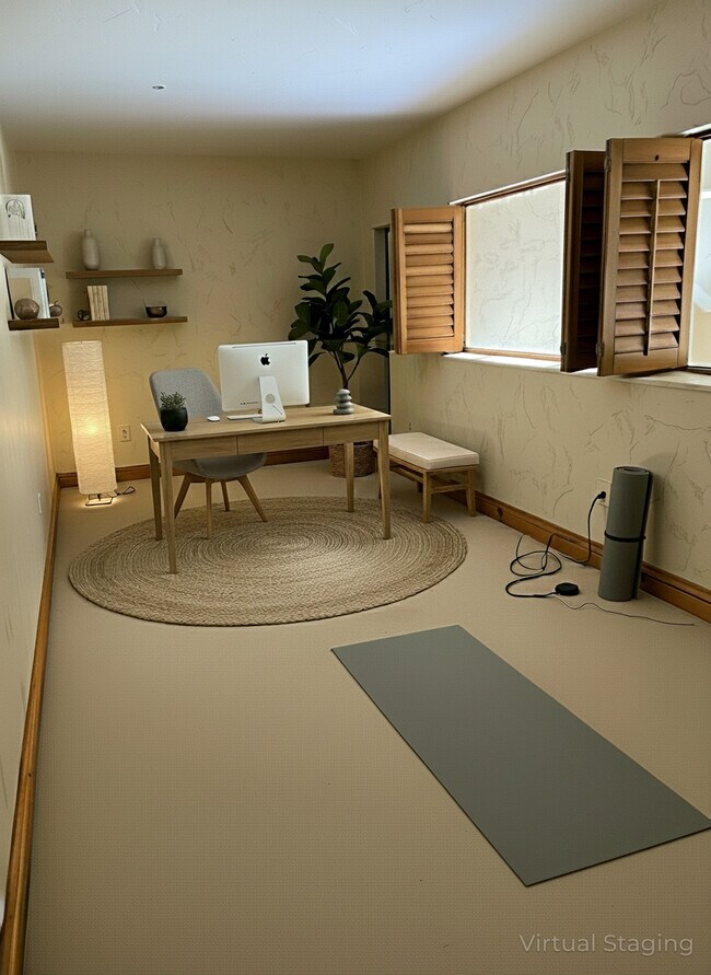 Loft staged as an office, unit is unfurnished - 998 W Beaver Creek Blvd