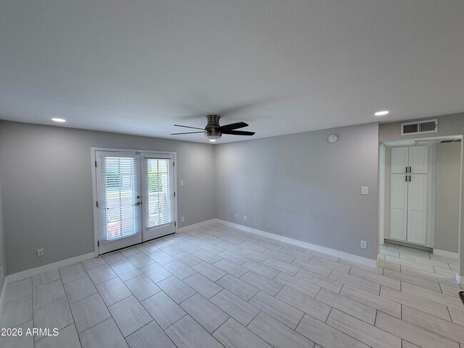 Foto del edificio - 5995 N 78th St