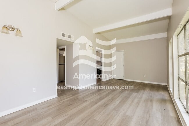 Building Photo - 610 Kirkley Dr