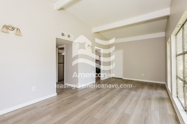 Foto del edificio - 610 Kirkley Dr