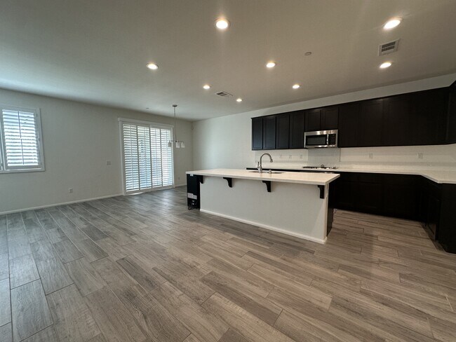 Building Photo - 5617 Buckthorn Ct