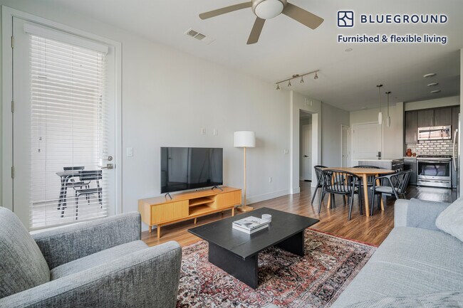 Foto del edificio - 13350 Pacific Pl