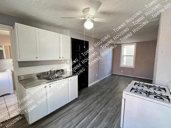 Building Photo - 114 Huetter Ave