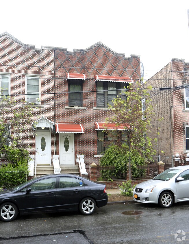 Building Photo - 2129 Bruckner Blvd