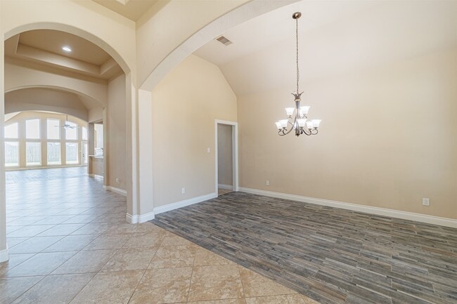 Foto del edificio - 23403 Clark Arbor Ln