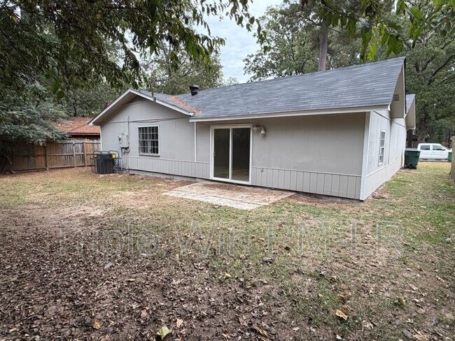 Foto del edificio - 10002 Stardust Trail