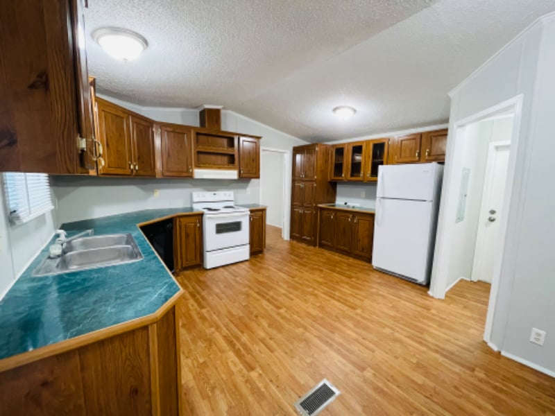 Photo - 33230 Walker Rd N (Walker, LA)