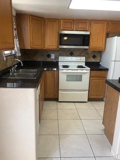 Photo - 6565 N 19th Ave (Phoenix, AZ) Townhome