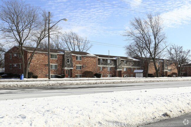 Foster Garden Apartaments - Foster Garden Apartments