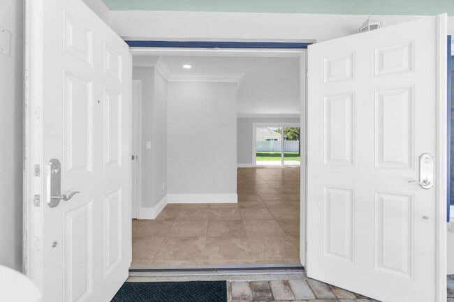 Foto del edificio - 1180 SW 17th St