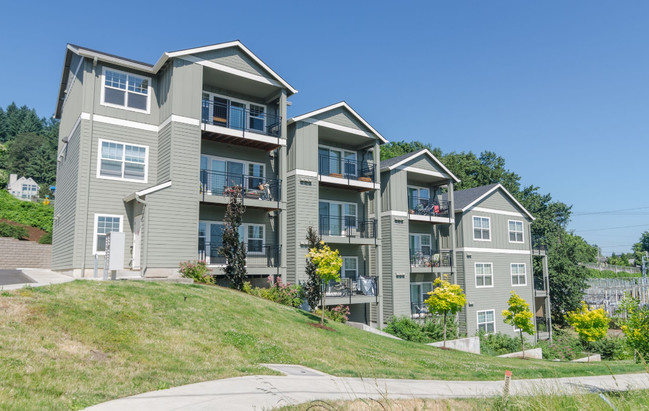 Building Photo - The Waterford Apartments