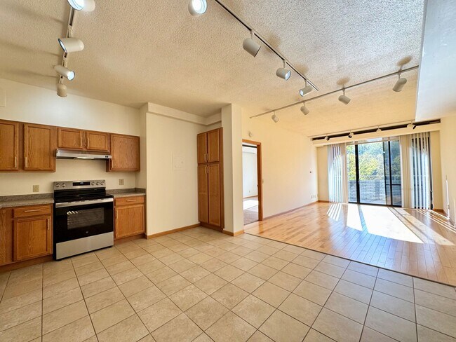 Foto del edificio - Shorewood Apartments