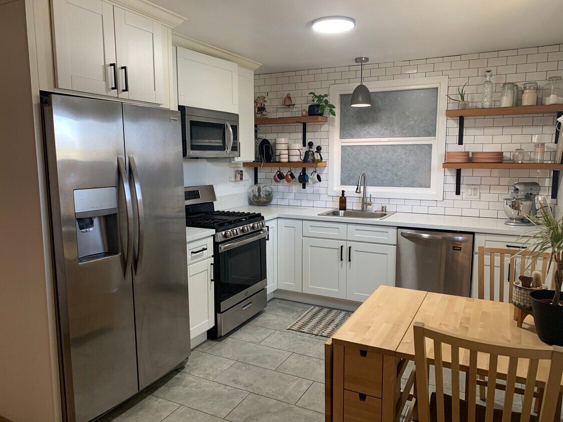 Foto principal - 4201 W 159th St