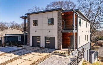 Building Photo - 147 Hutchinson St NE