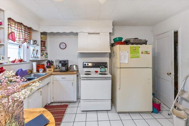 Foto del edificio - 547 W Main St