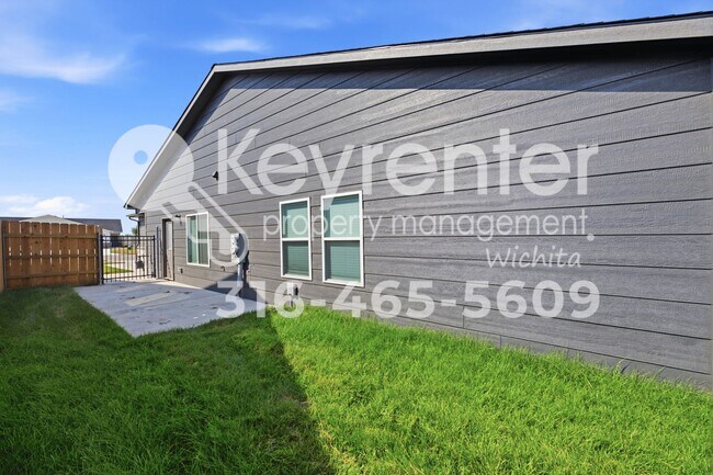 Foto del edificio - 12826 W Red Rock St