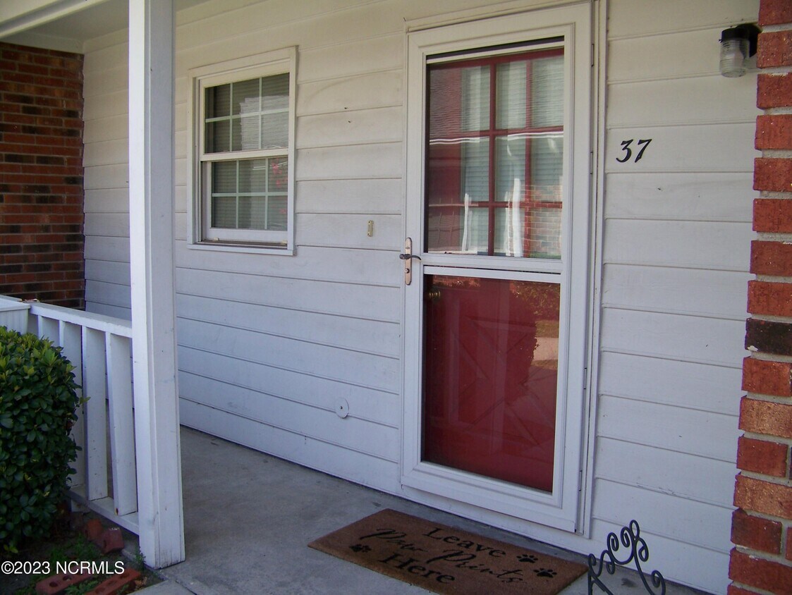 3905 Guardian Ave Unit I37, Morehead City, NC 28557 Condo for Rent