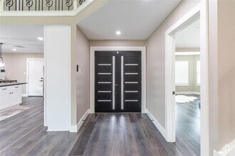 Building Photo - 3227 Westwick Dr
