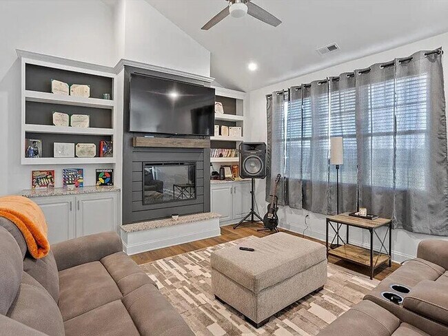 Building Photo - Earn Wealth While Leasing – Like a Homeowner – Lease to Own