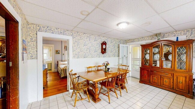 Photo - 40 E Grand Ave Apartment