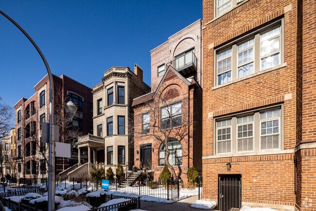 Foto del edificio - 630-632 W Barry Ave