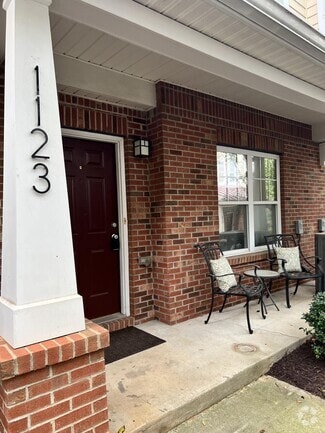 Building Photo - 1123 Ilana Ct