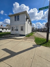 Building Photo - 406 1/2 S Hague Ave