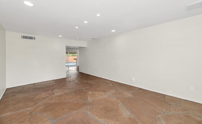 Foto del edificio - 439 E Malibu Dr