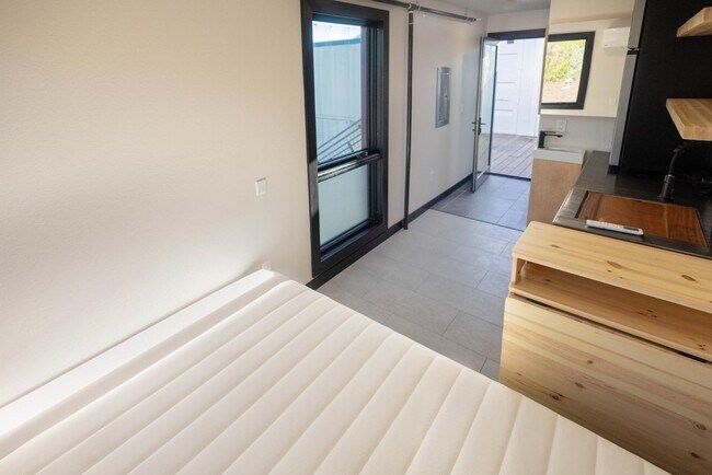 Foto del edificio - 326 E Arkansas St