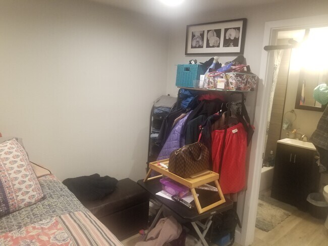 Foto del edificio - 3500 E 58th St