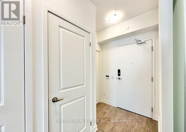 Building Photo - 543 Richmond St W