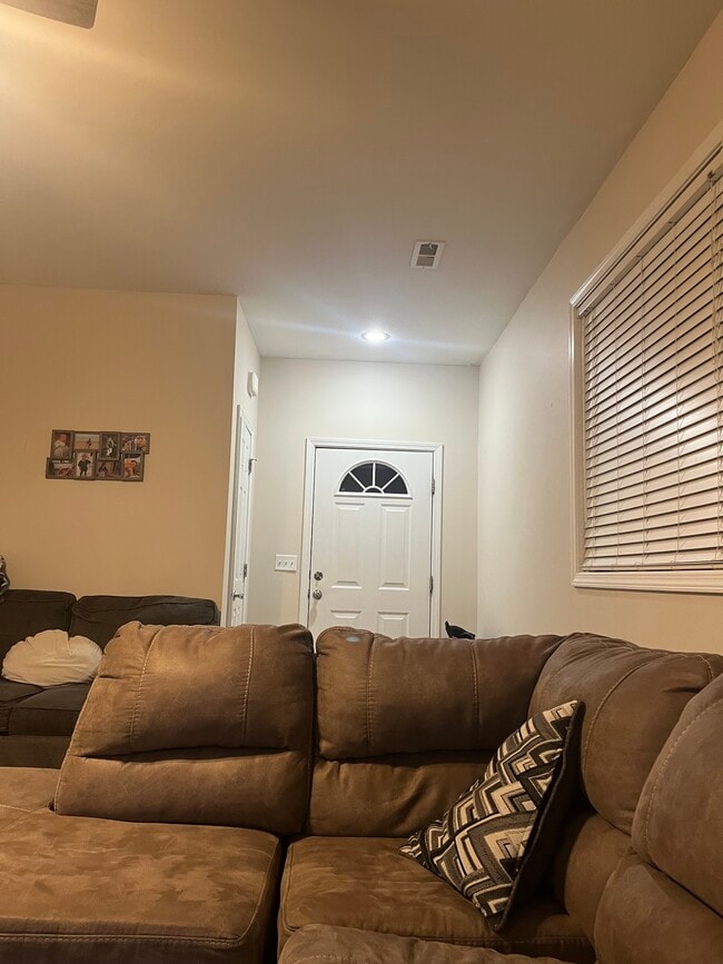 Foto del edificio - 1514 N Clay St