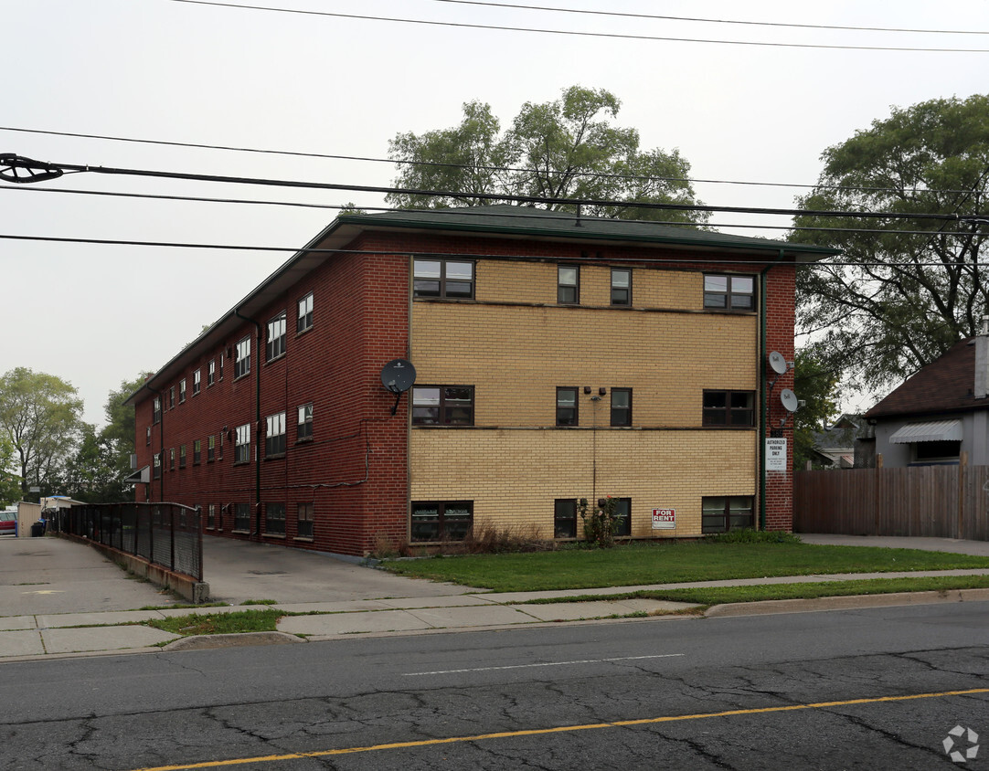 Building Photo - 385 Melvin Ave