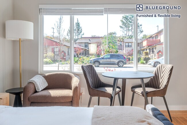 Foto del edificio - 1058 Noel Dr