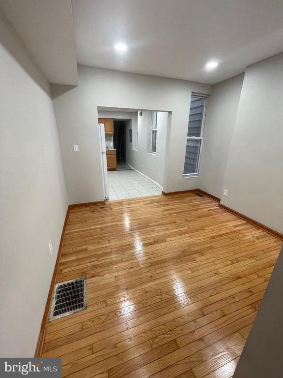 Foto del edificio - 1415 Clarkson St