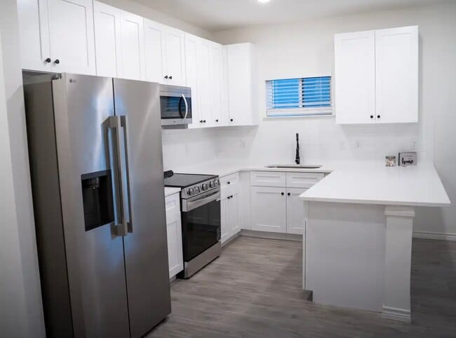 Foto del edificio - 16770 Meadowcroft St