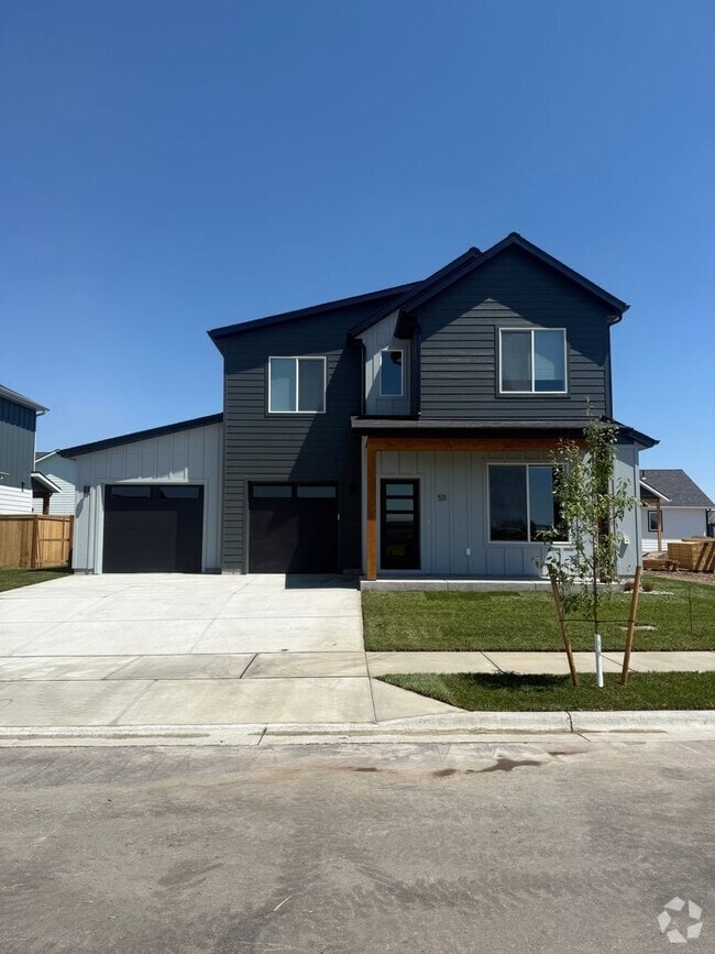 Building Photo - 511 Spaniel Ln