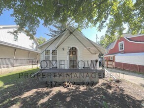 Building Photo - 805 W Saginaw St