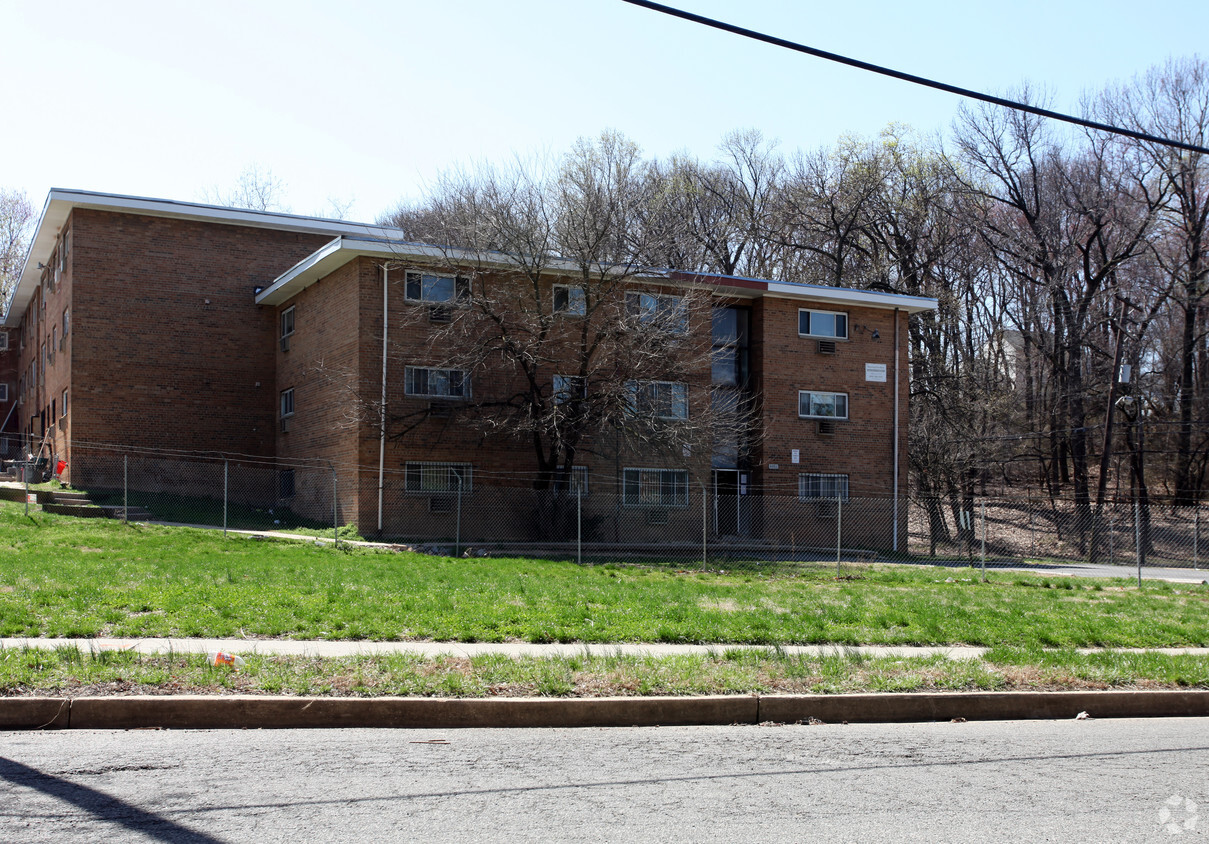 Primary Photo - G Street Apartments