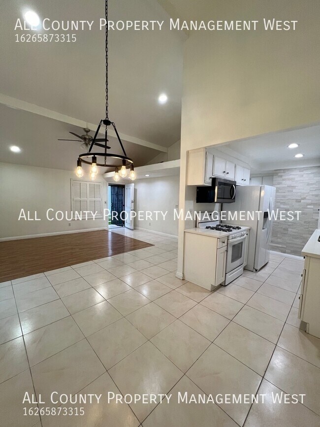 Foto del edificio - Spacious and private home for rent in Upland