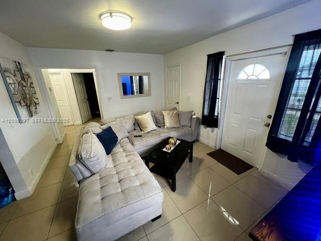 Foto del edificio - 1715 NW 180th Terrace