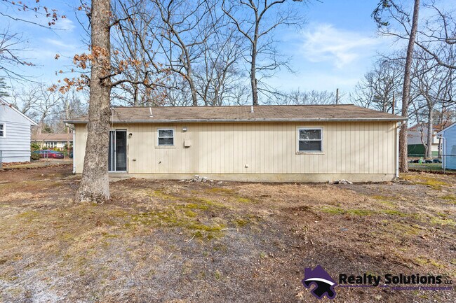 Building Photo - 151 Pardee Blvd