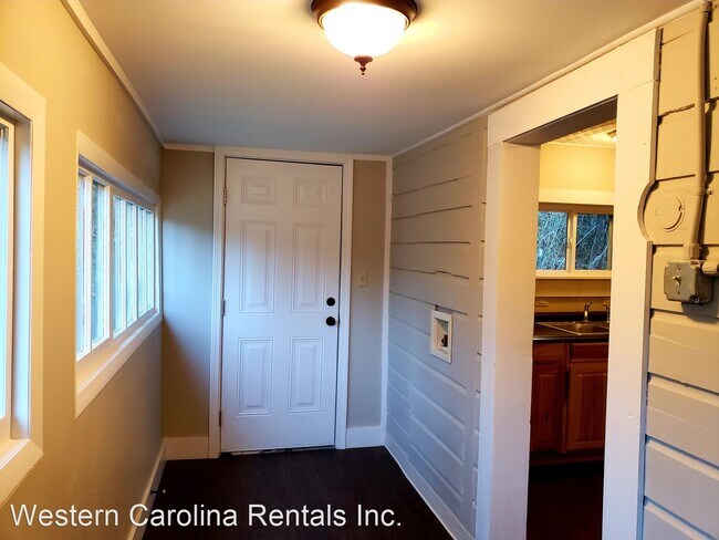 Foto del edificio - 2 br, 1 bath House - 719 Speedwell Acres Rd