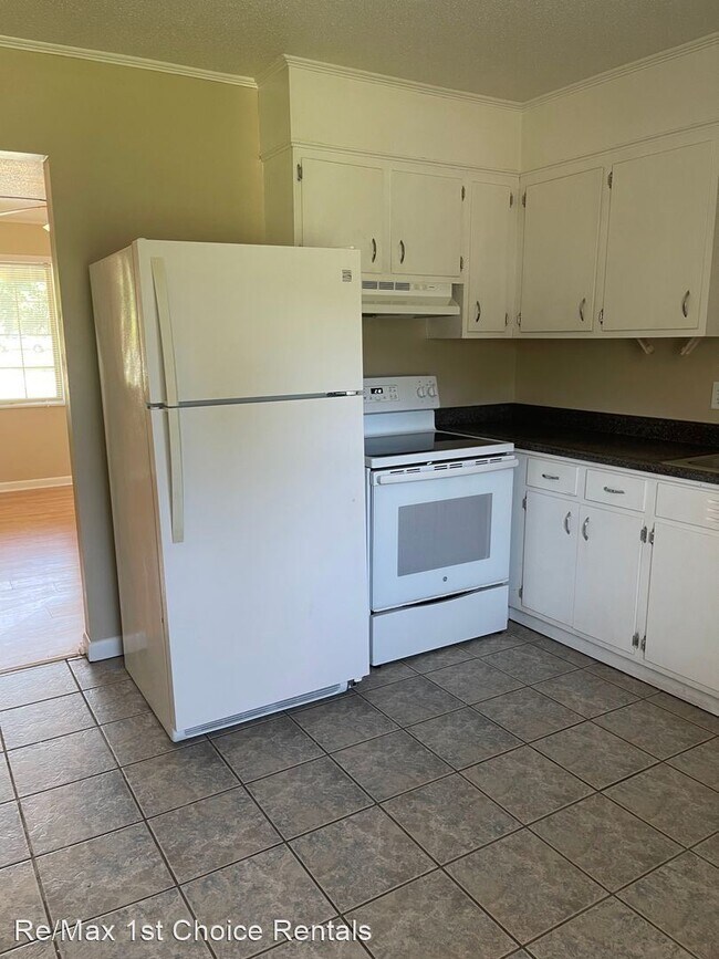 Foto del edificio - 2 br, 1 bath House - 304 W Fifth Street