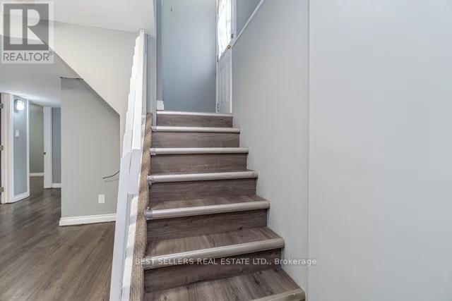 Photo du bâtiment - 541 Oakwood Ave