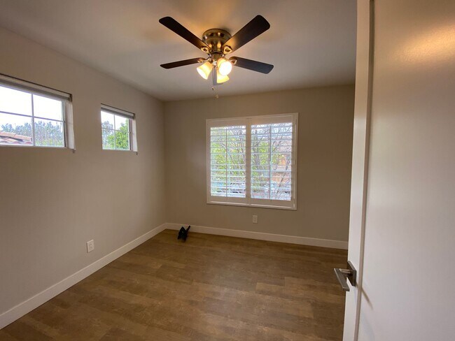 Foto del edificio - Beautifully Renovated Condo in Rancho Bernardo!