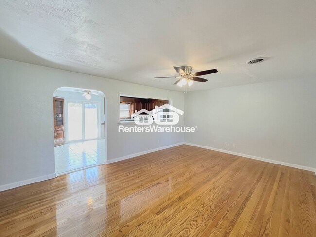 Foto del edificio - 712 Woodstock Rd