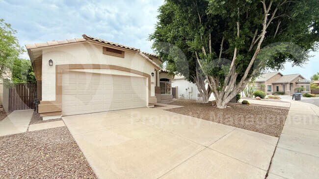 Photo - 920 W Breckenridge Ave House